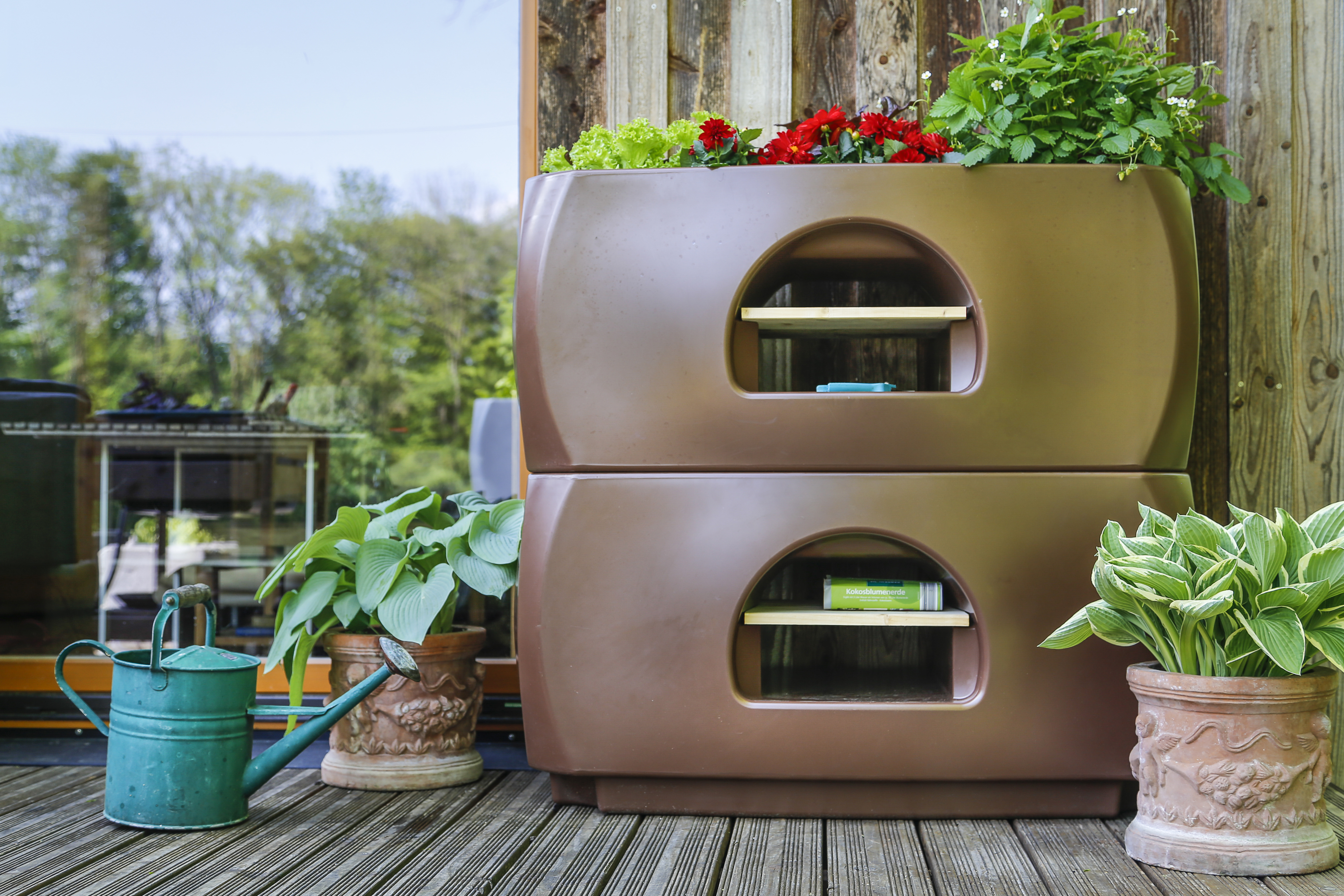 Hochbeet-Kreislaufbeet-system auf Balkon