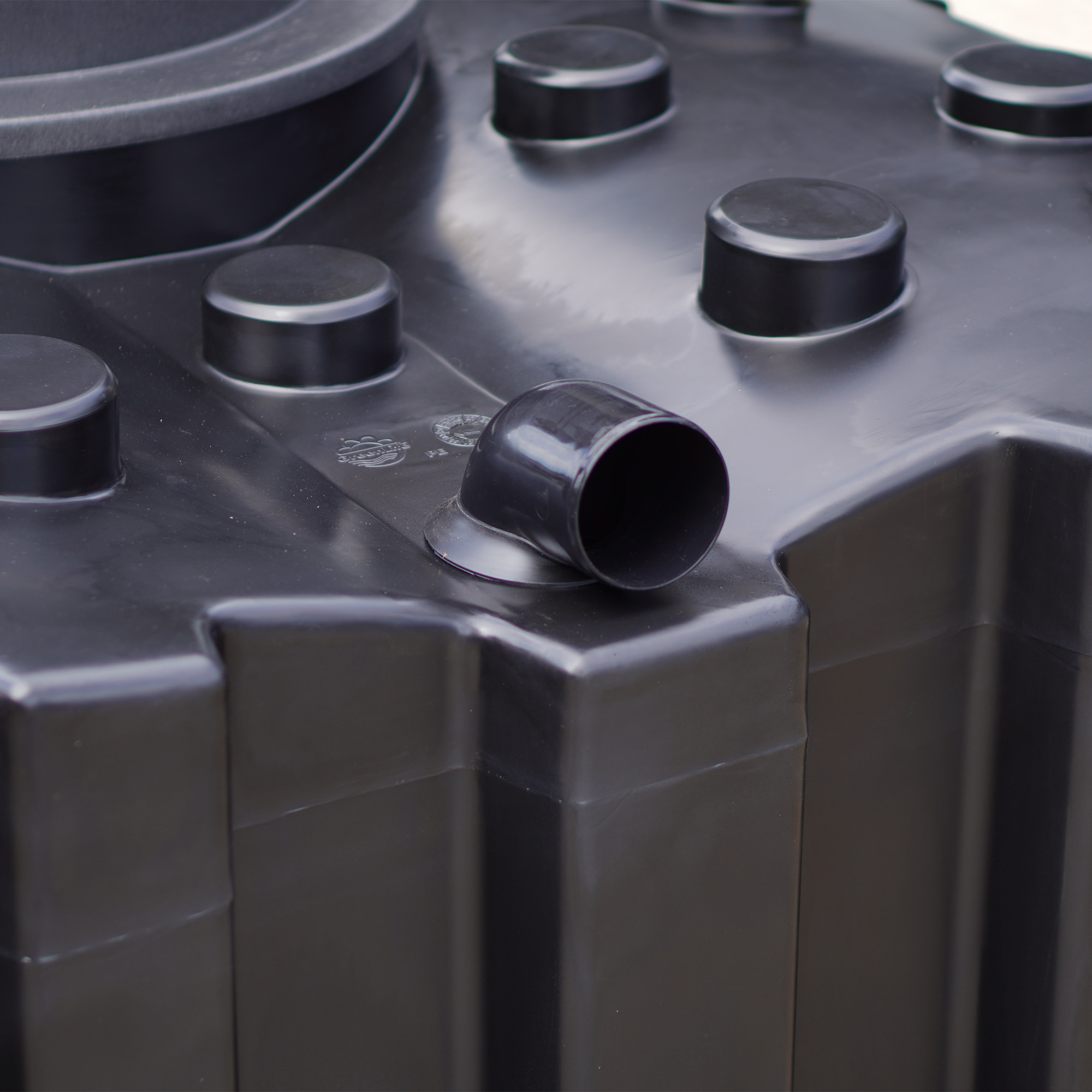 Flachtank mit Überlauf