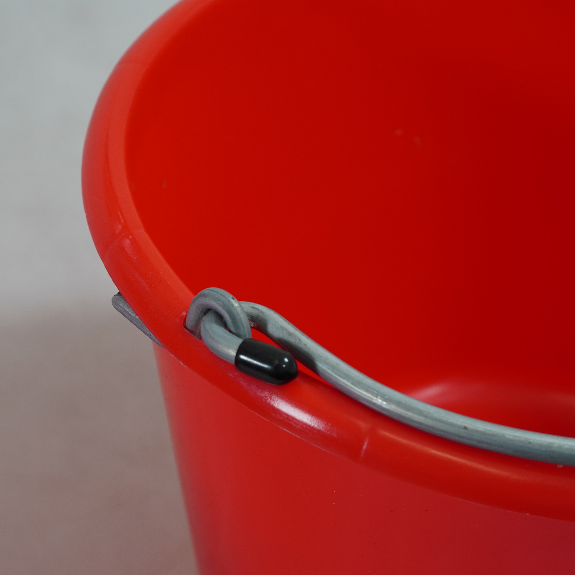 12l Eimer kranbar rot TÜV