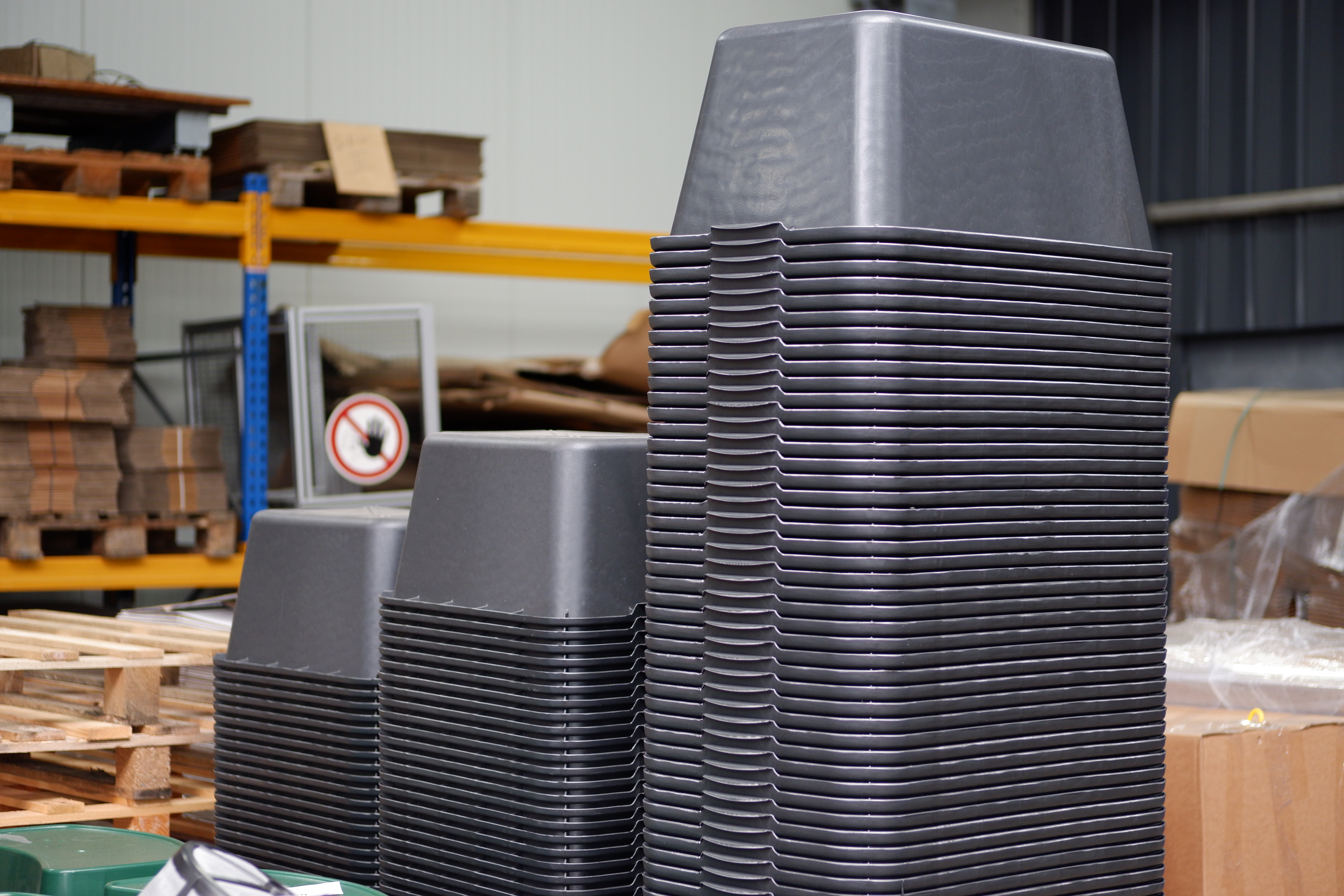 REWWER-TEC Mörtelkübel 65 L schwarz mit Literskala, Kunststoff, Polypropylen (PP) Griff, Rund, mit Deckel REWWER-TEC Mörtelkübel 65 L schwarz mit Literskala, Kunststoff, Polypropylen (PP) Griff, Rund, mit Deckel